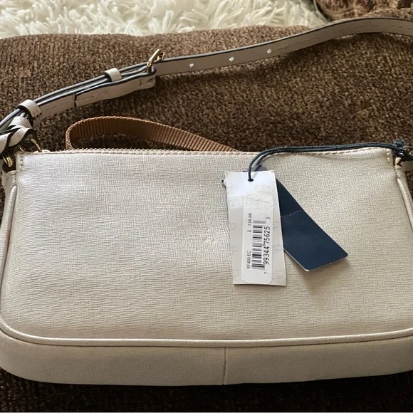 🔥🔥🔥 beautiful Dooney and Bourke bag beige/white color NWT